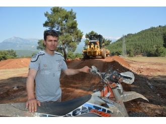 Seydikemer’de Motosiklet Tutkunları İçin Pist Yapıldı