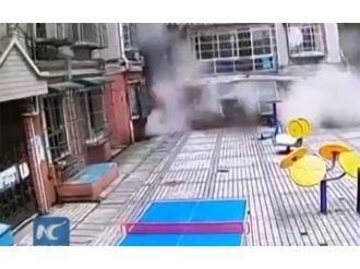 Bina Böyle Çöktü: 16 Kişi Enkaz Altında