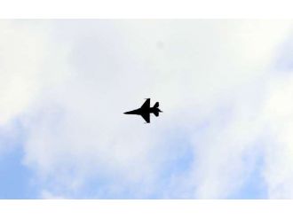 Sınıra Yaklaşan Suriye Uçağına Jet Cevap