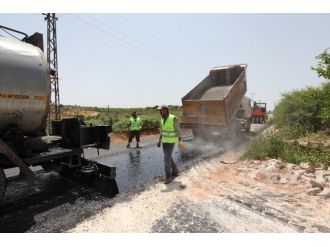 Büyükşehir Köylerin Yollarını Genişletiyor