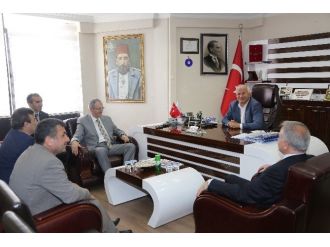 Torbalı’ya 100 Araçlık İş Makinesi Parkı Kuruluyor