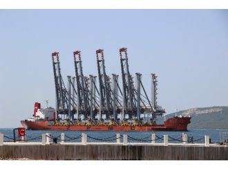Liman Vinci Taşıyan Gemi, Çanakkale Boğazı’ndan Geçti