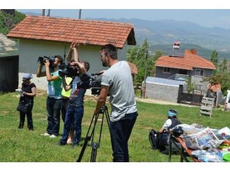 “Nur Viral İle Bizim Soframız” Ekibi Hisarcık’ta
