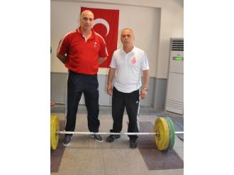 Adana’dan 15 Halterci Final İçin Bursa’ya Gitti