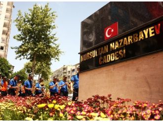 Nazarbayev’in İsmi Adana’da Caddeye Verildi