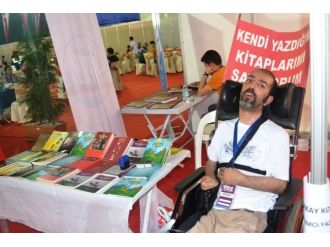 Çiçeği Burnunda Gazeteciler Fuarda