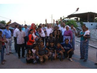 Ak Parti, Roman Vatandaşlarla Buluştu