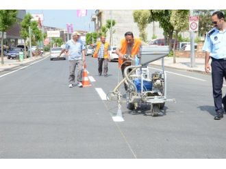 İstanbul Caddesi’de Yol Çizgileri Tamamlanıyor