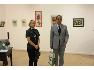 Feride Kartal Kişisel Resim Sergisini Açtı
