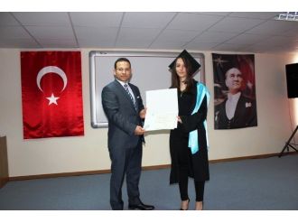 Ayvalık Myo’da 21. Dönem Mezunları Törenle Uğurlandı