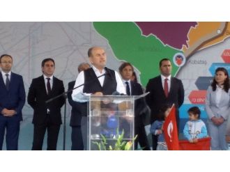 Kadir Topbaş: “Kılıçdaroğlu’nun Yaptığı, Susuz Derede Balık Tutmaya Benzer”