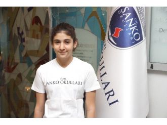 Özel Sanko Okulları Öğrencisinin Yüzme Başarısı