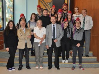 Esogü’de “Yunus Emre Dünya Kimseye Kalmaz” İsimli Tiyatro Oyunu