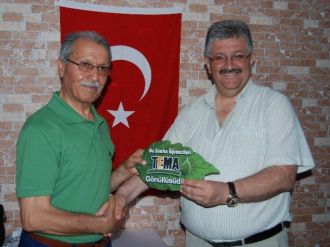 Aydınlı Minik Öğrenciler Tema Gönüllüsü Oldu