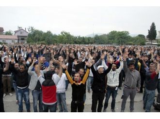 Ford İşçileri Eylemlerini Sürdürüyor