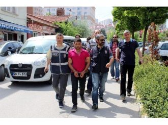 Telefon Dolandırıcıları Yakalandı