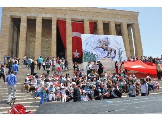 Büyüklerinden Miniklere Anlamlı Gezi