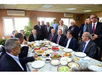 Kılıçdaroğlu, Başbakan Davutoğlu’nun Eleştirilerine Cevap Verdi