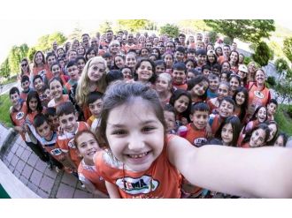Başarı Koleji Tema Şenliklerinde