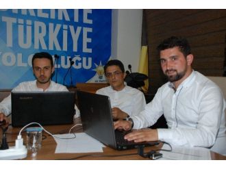Ak Parti Çağrı Merkezi Test Ediliyor