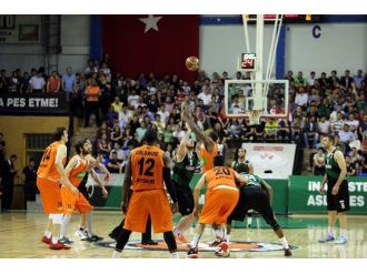 Büyükşehir Basket Takımı Yarı Finalde
