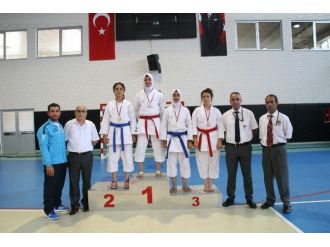 Adana’da Gençlik Kupası Wushu, Muay Thai Ve Karate Karşılaşmaları