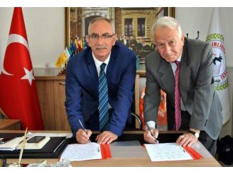 Başkan Kale, Tariş’le Protokol İmzaladı
