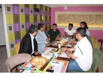 Ceylanpınar’daki Gazeteciler, Başkan Atilla İle Kahvaltıda Buluştu