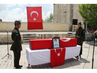 Siirt’te İntihar Eden Jandarma Er Adnan Gündüz Toprağa Verildi
