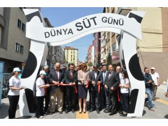 Balıkesir’de Süt Sokağı Açıldı