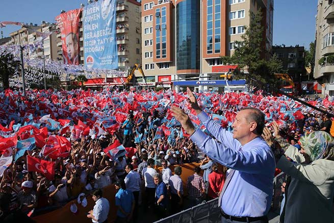Cumhurbaşkanlığına Ait Zırhlı Mercedes Görmeze Tahsis Edildi