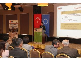 Erzurum’da “Kadına Yönelik Aile İçi Şiddet Projesi Koordinasyon Ve Farkındalık” Semineri