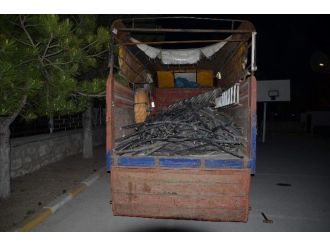 Çaldıkları 1 Ton Bakır Kabloyla Birlikte Yakalandılar