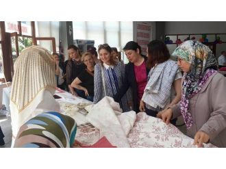 Ak Parti Çanakkale Milletvekili Adayı İskenderoğlu Kermese Katıldı