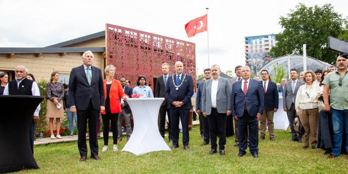 Başkan Mahçiçek Değerlerimizle Hollanda’ya damga vurduk