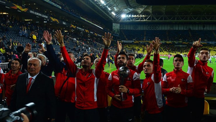 Kadıköy’de Ampute Milli Takımı’na ödül verildi