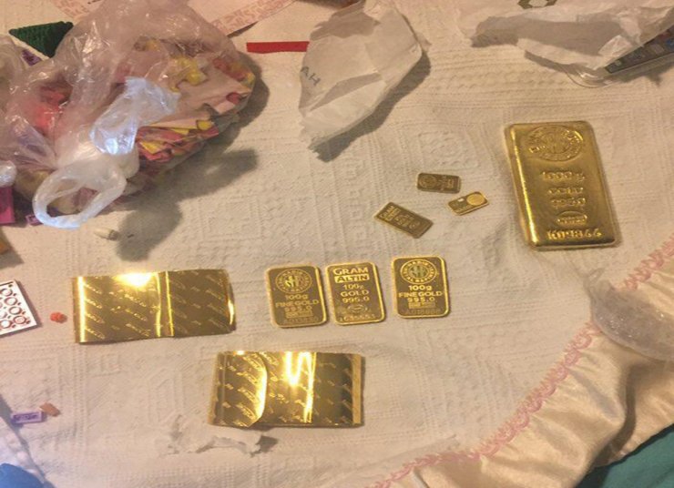 FETÖ’nün kilit isimleri 2 kilo külçe altınla yakalandı