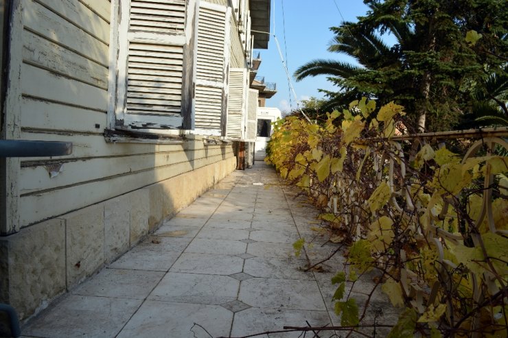 Özal ailesinin köşkü satılığa çıkarıldı