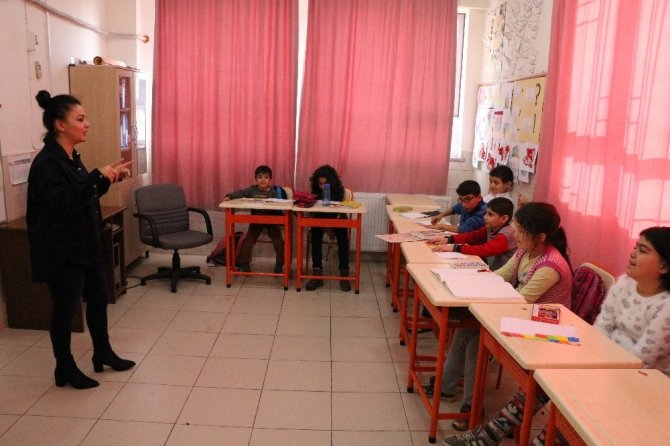 Öğretmenler ve öğrenciler klip hazırladı