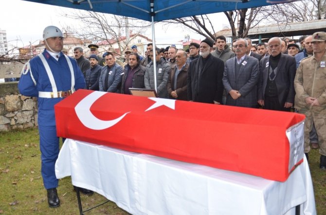 Emekli Asekrin vasiyeti uygulandı