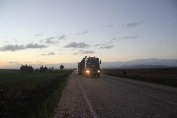 Fırat’ın doğusuna tank ve fırtına obüs sevkiyatı