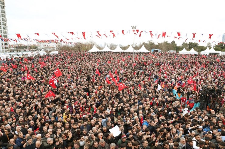 Erdoğan: Teröristlerle kol kola olmaktan vazgeç!