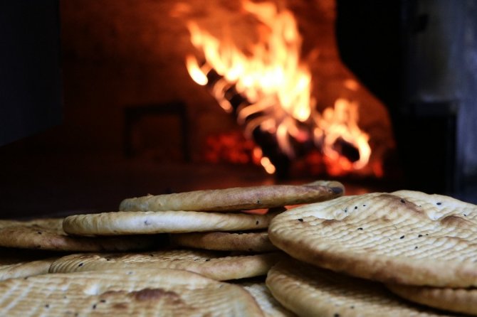 Maraş çöreği için Adana'dan geliyorlar