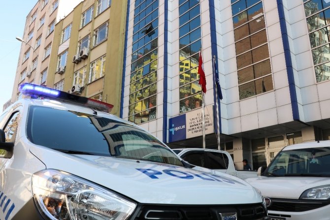 Kahramanmaraş'ta şok! İş kuyruğunda beklerken bıçaklandı