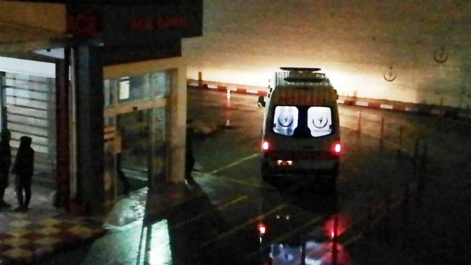 Tuvalette doğurup hiç acımadan çöp tenekesine attı