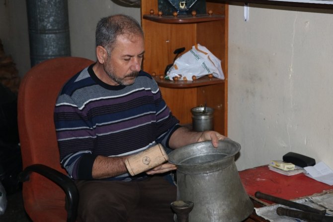 7 yaşından beri Osmanlıdan kalma geleneği devam ettiriyor