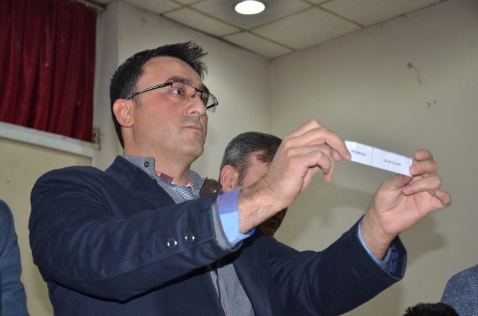 75 kişilik iş için 943 aday başvurdu, noter huzurunda kura çekildi