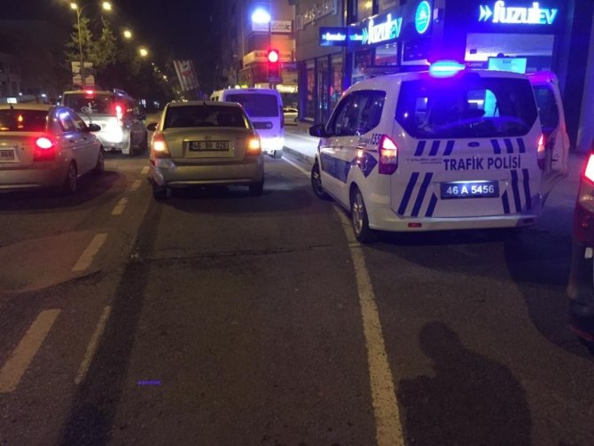 Alkol alıp direksiyona geçti kaza yaptı