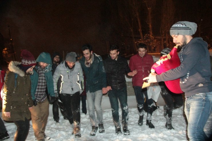 Hem kaydılar hem ıslandılar