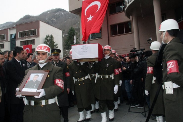 Şehit Salih Dinç ebediyete uğurlandı
